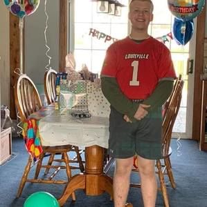 Meet your Posher, Chris